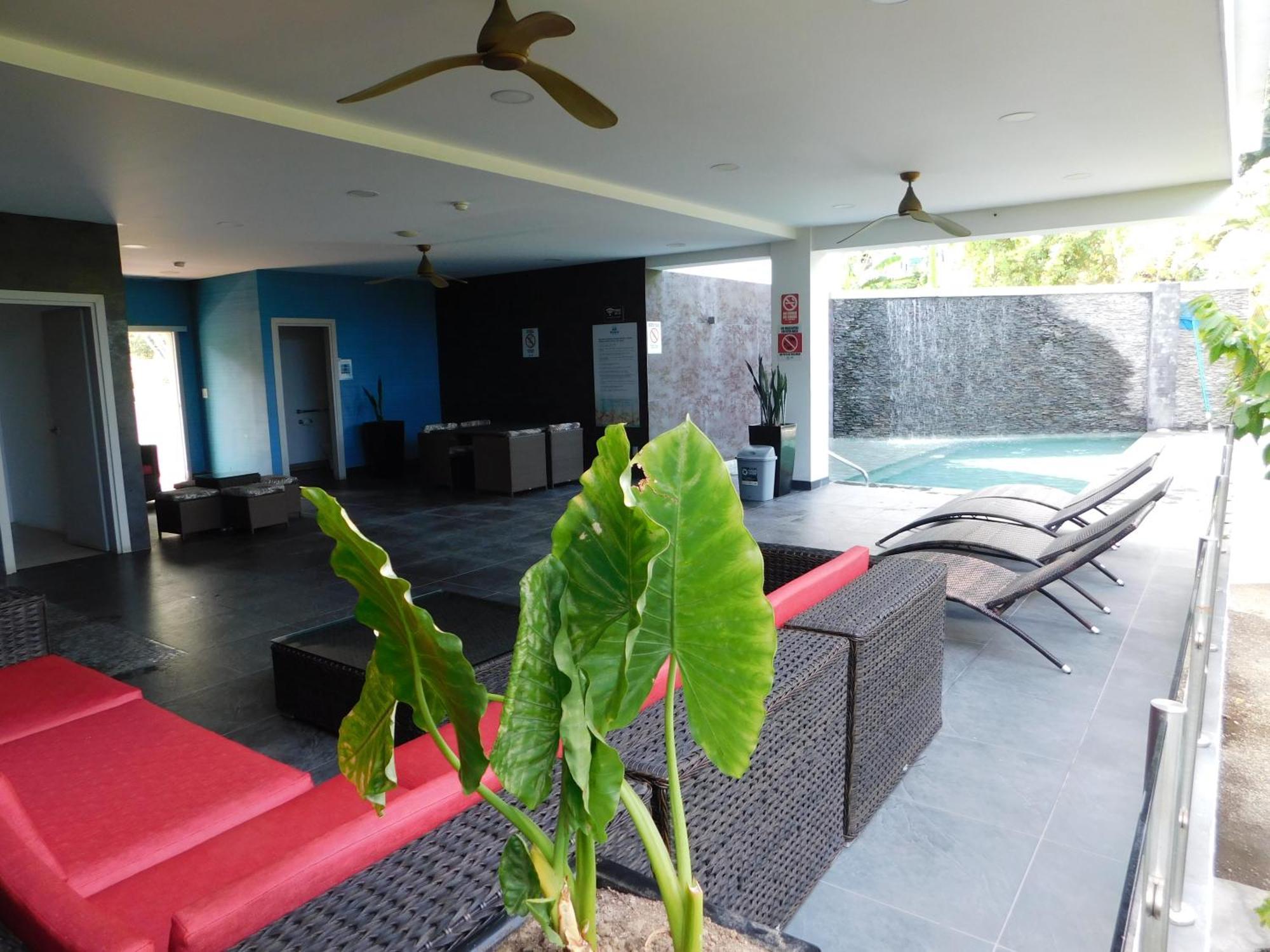 Sunset 205, Sleeps Six, Next Door To The Pool, 100M To The Beach! Хако Экстерьер фото